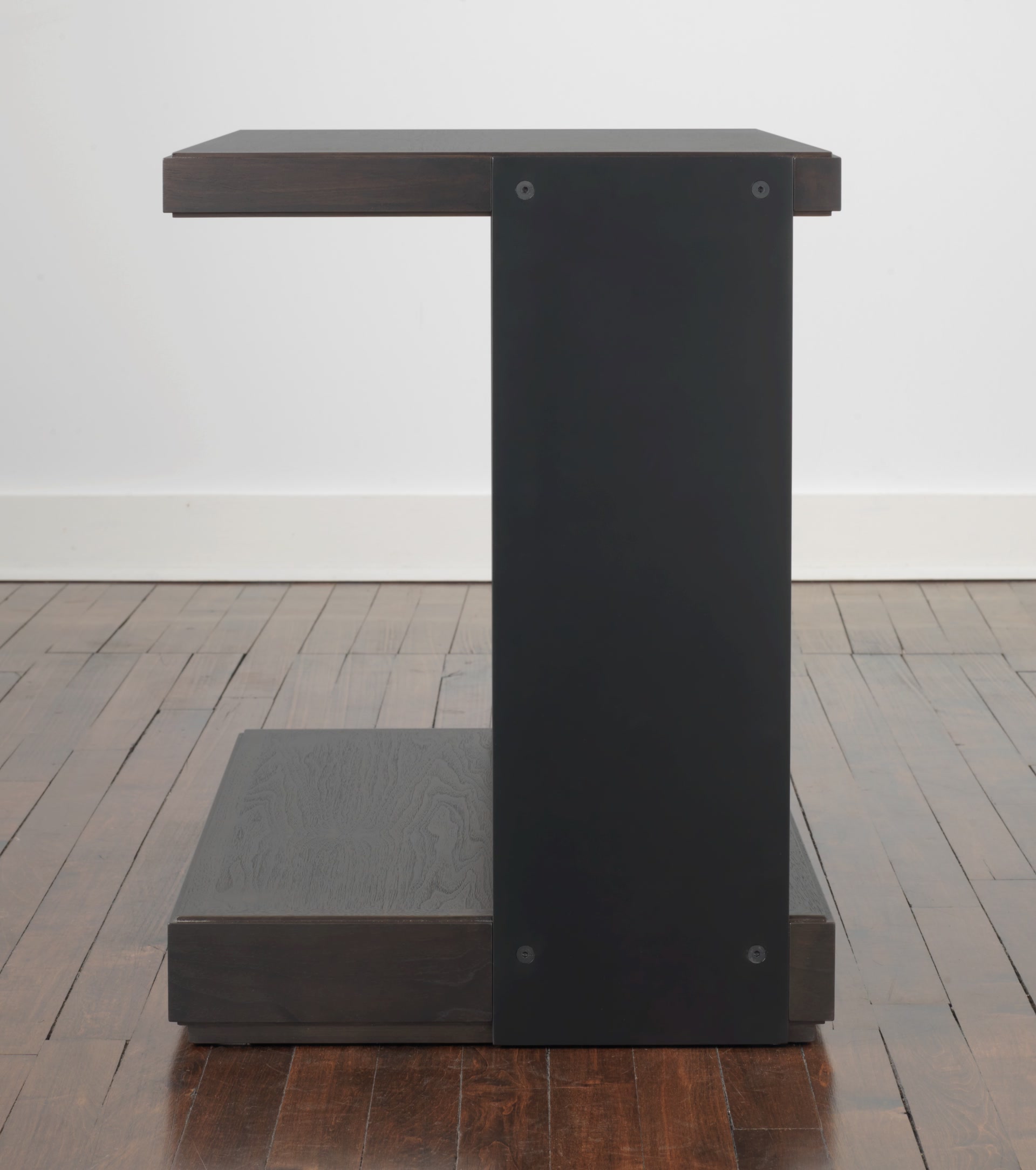 de sousa hughes mattaliano ettore side table size 1 side