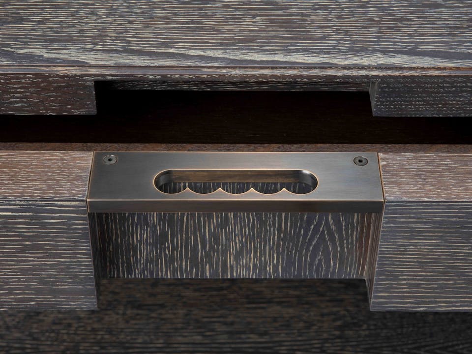 de sousa hughes mattaliano ettore side table size 3 detail