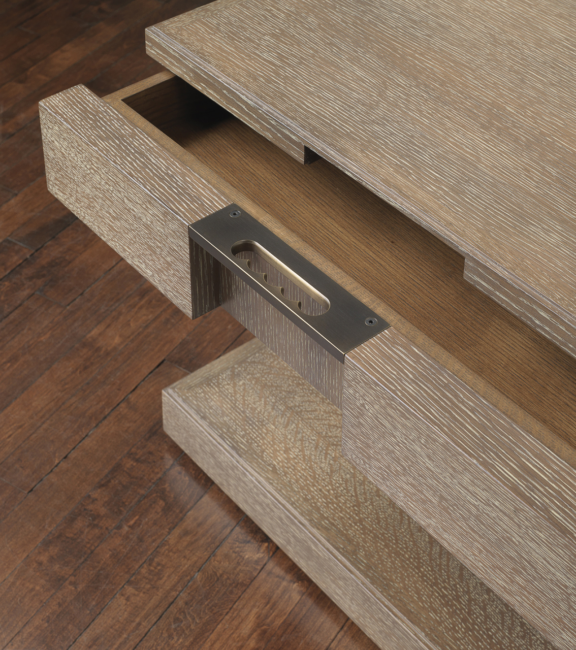 de sousa hughes mattaliano ettore side table size 3 pull detail