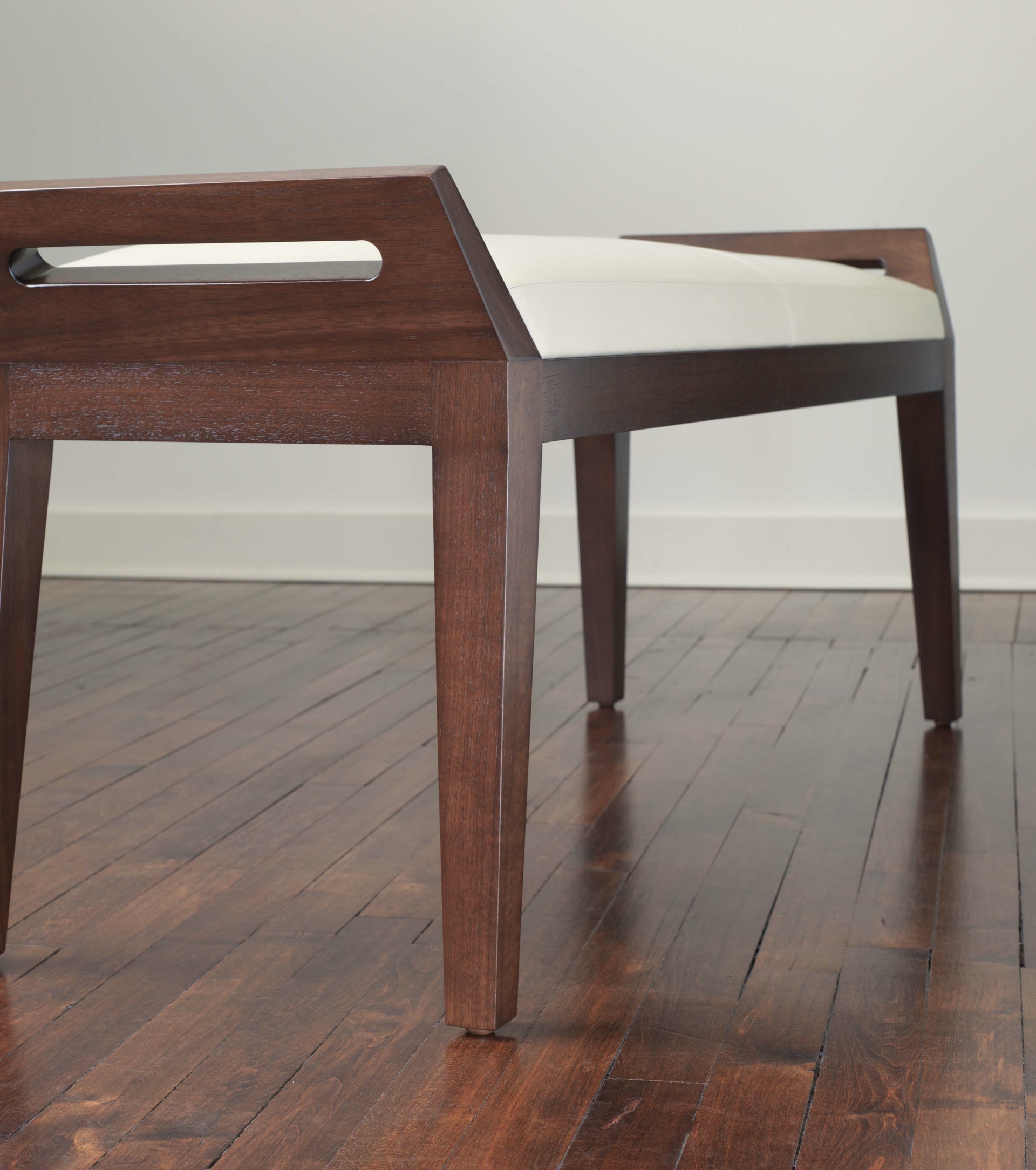 de sousa hughes mattaliano fente bench side detail