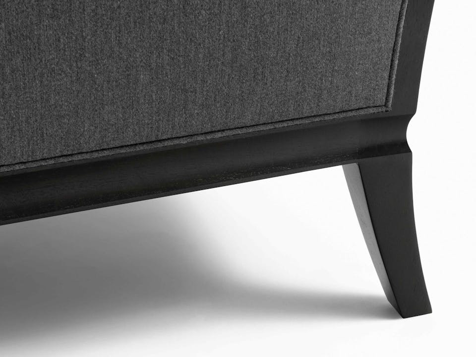 de sousa hughes mattaliano flute lounge chair foot detail