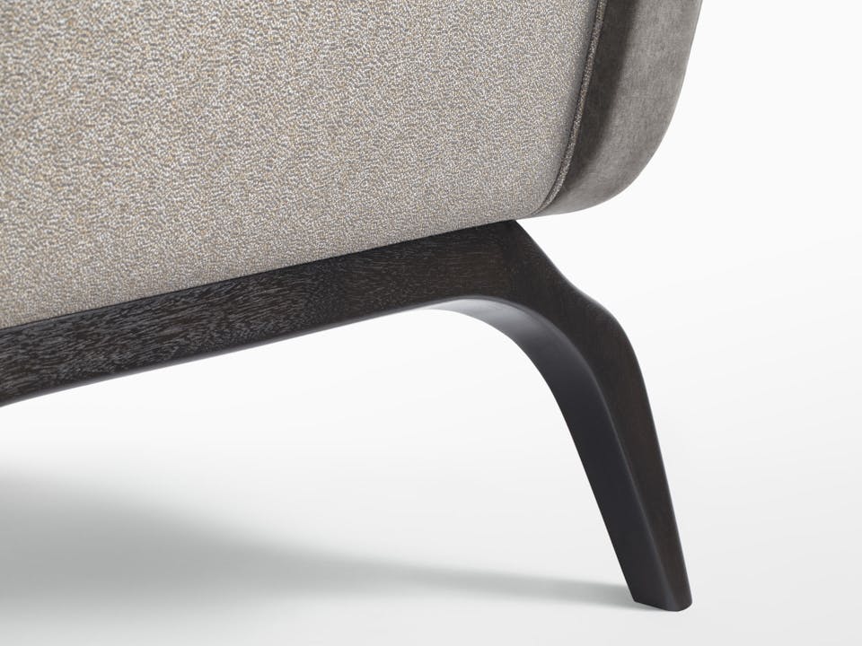 de sousa hughes mattaliano motto lounge chair leg detail
