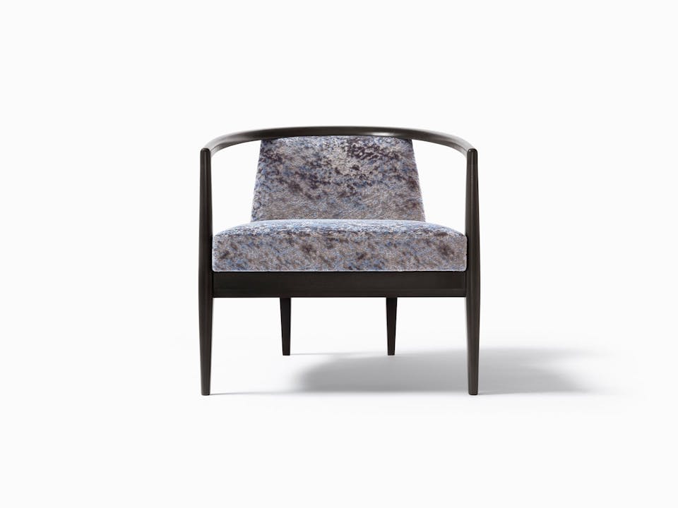 de sousa hughes mattaliano sabre club chair front