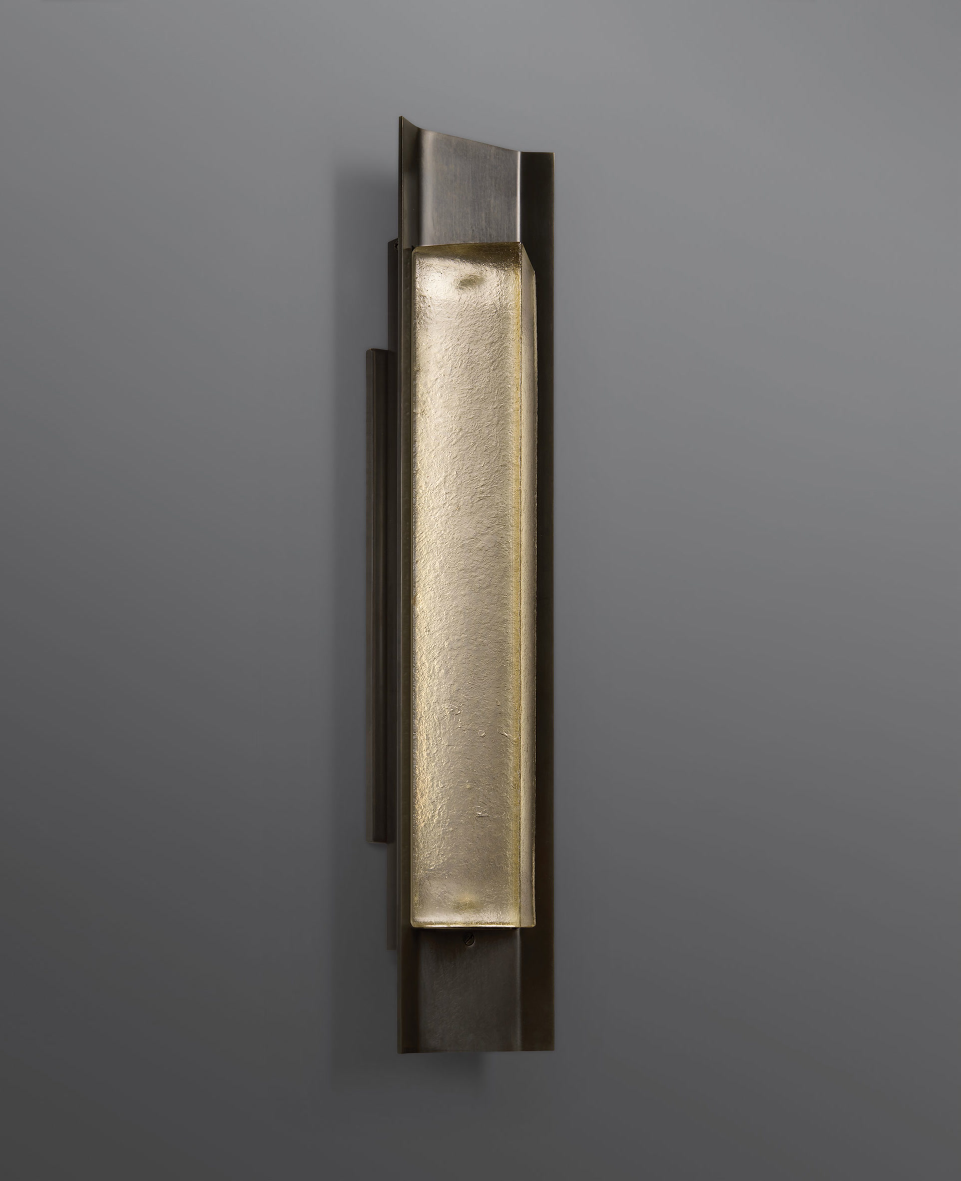 de sousa hughes McEwen Lighting Argo Wall angle 2