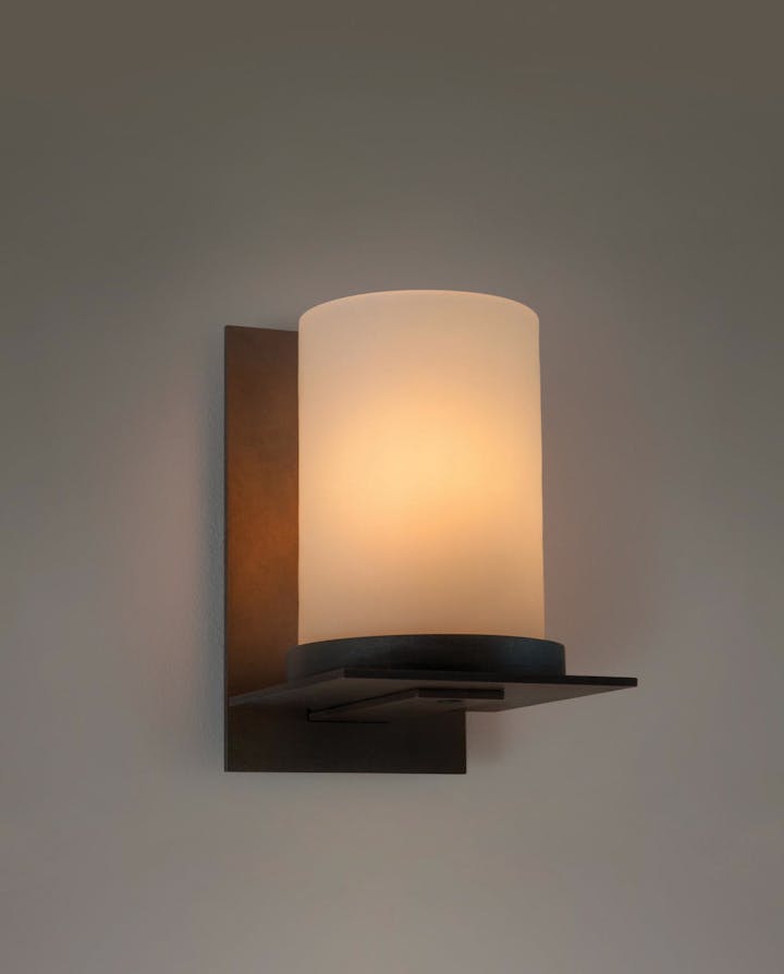 de sousa hughes McEwen Lighting Hall Wall