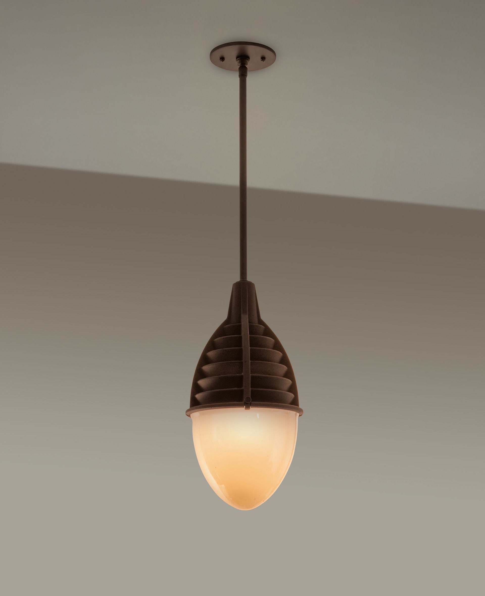 de sousa hughes McEwen Lighting Louver Suspension