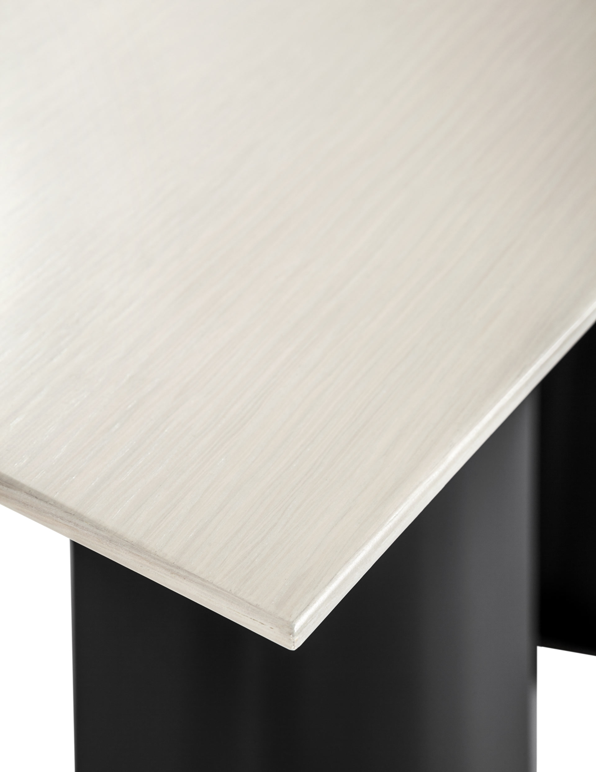 de sousa hughes powell bonnell Snow console table detail 02