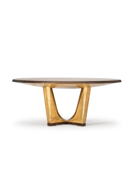 de sousa hughes quintus Pico Dining Table Straight Front view