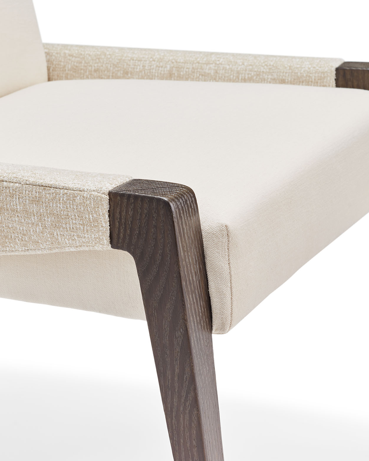 de sousa hughes quintus Maya Dining Side Chair S140 2 008