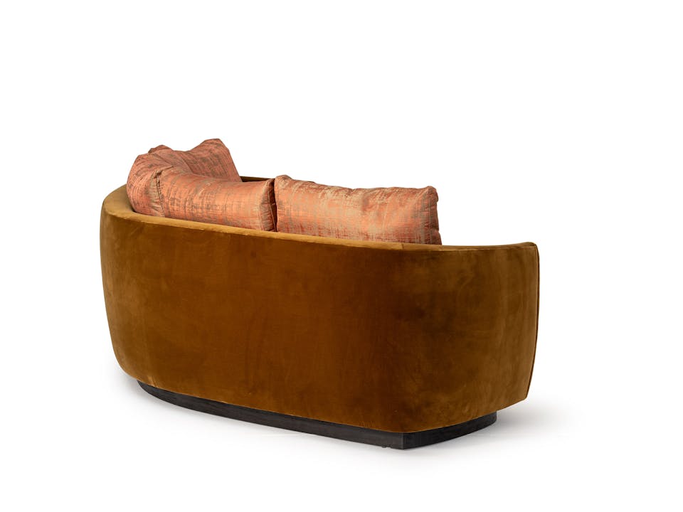 de sousa hughes quintus Neblina Sofa back view