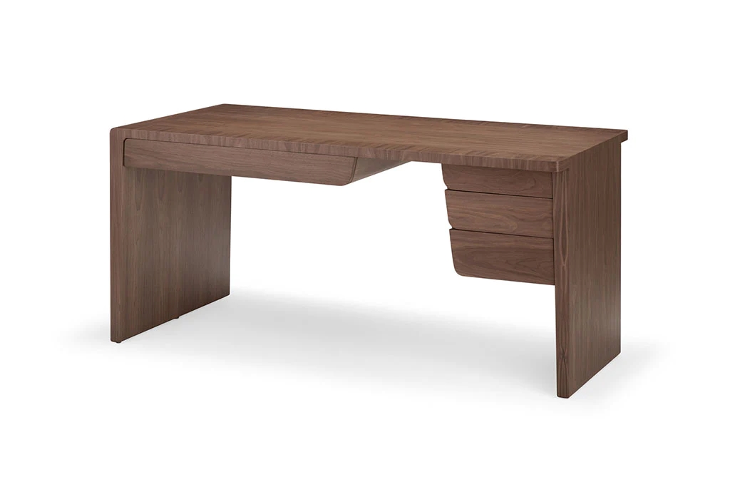 de sousa hughes quintus remy desk