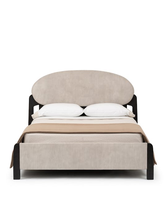 de sousa hughes quintus Soledad Bed Straight Front view