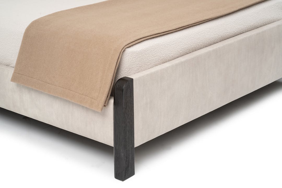 de sousa hughes quintus Soledad Bed footboard detail