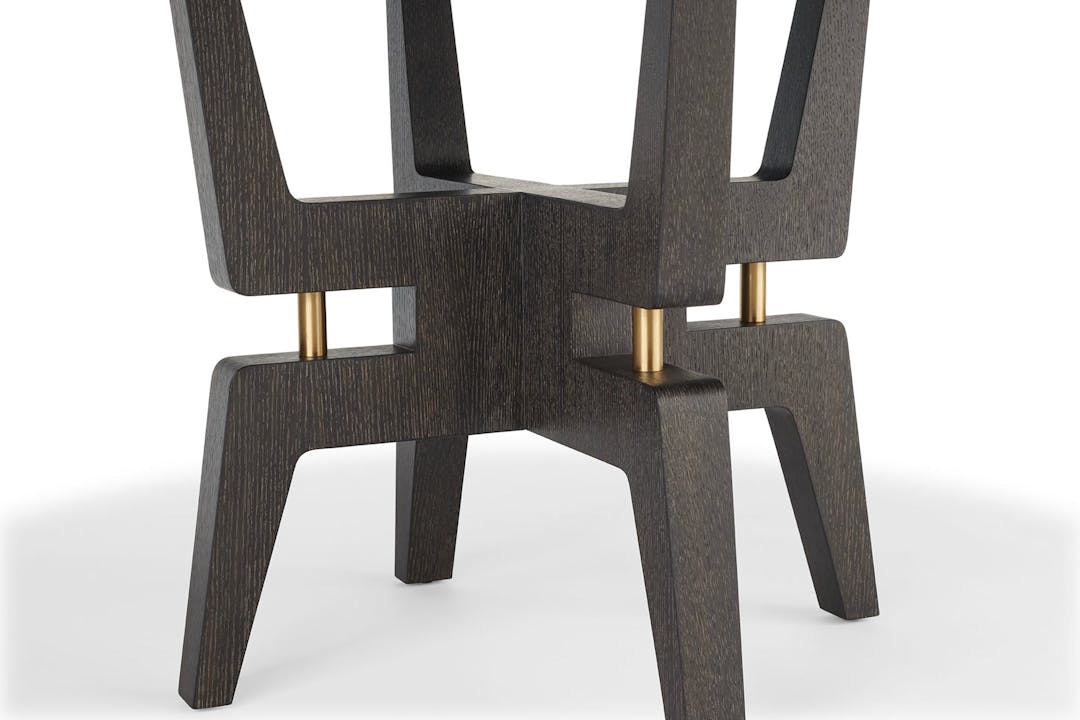 de sousa hughes quintus turin round dining table base detail