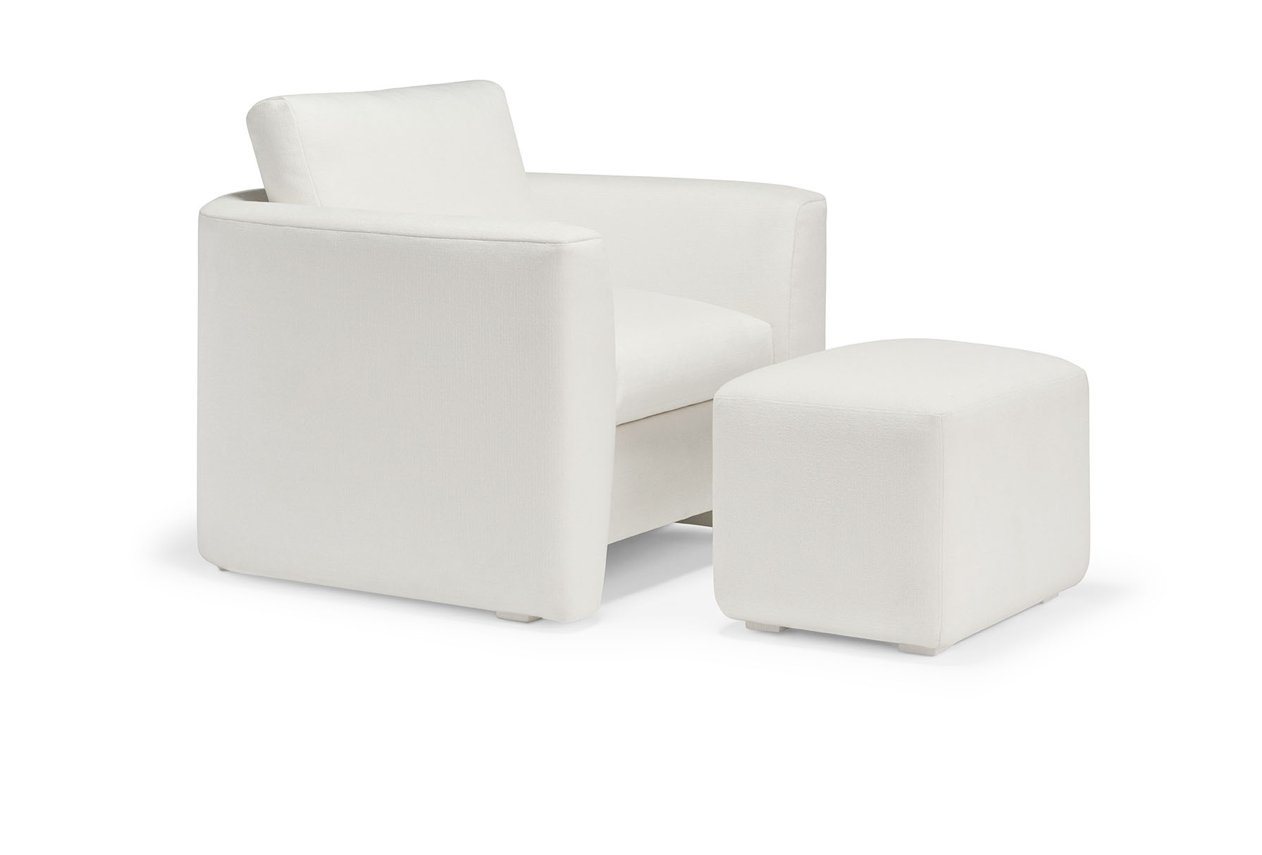 de sousa hughes quintus Uma Lounge Chair with ottoman