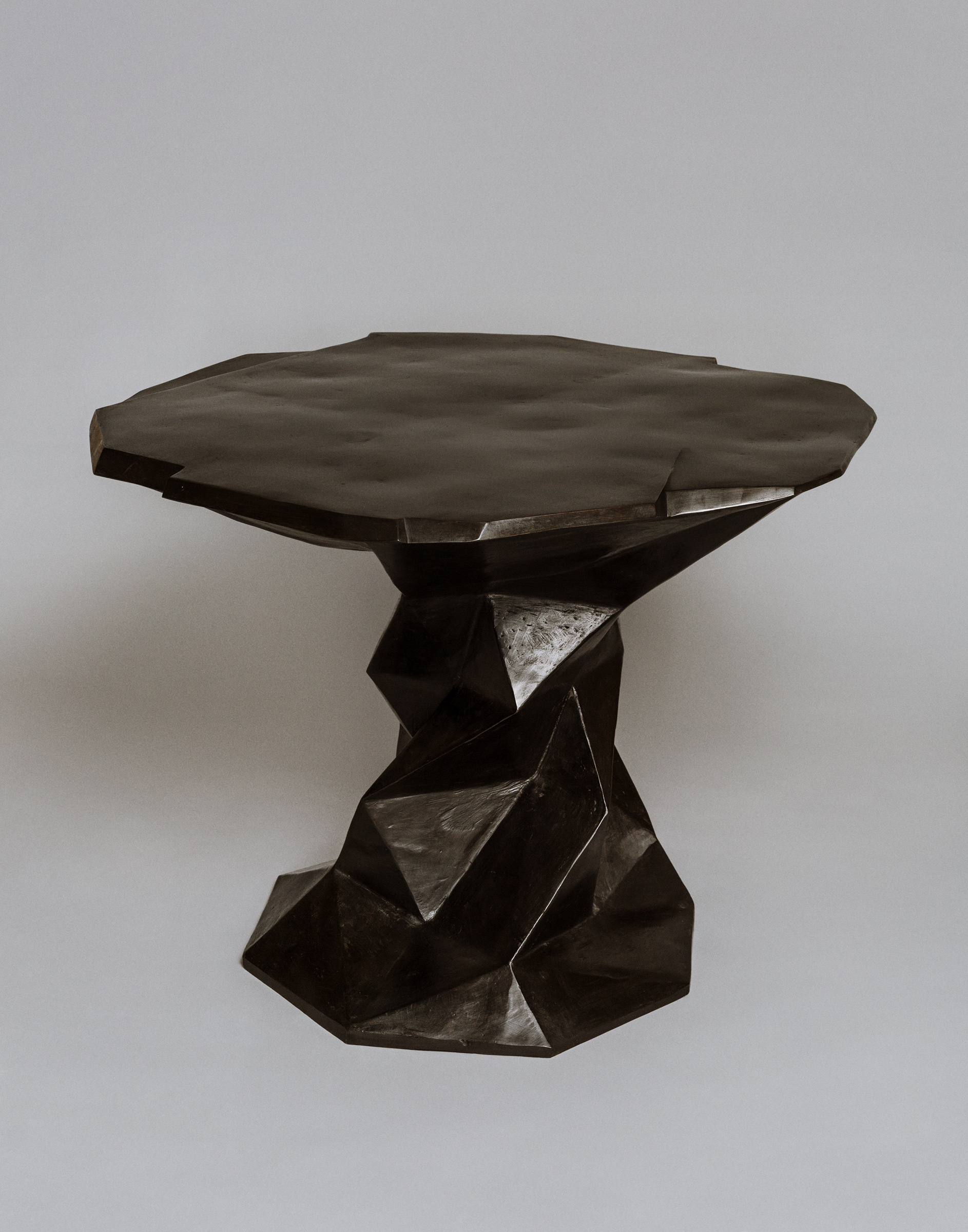 de sousa hughes stephen antonson Macklin Center Table Bronze Top Angle