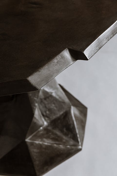 de sousa hughes stephen antonson Macklin Center Table Bronze Corner Detail