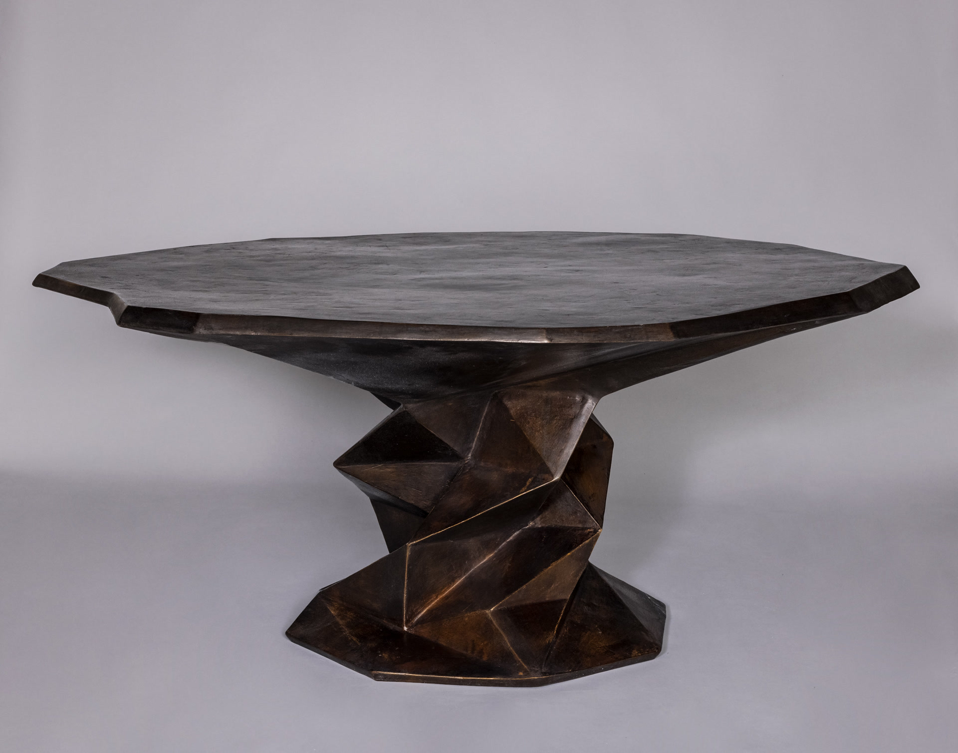 de sousa hughes stephen antonson Macklin Dinging table bronze