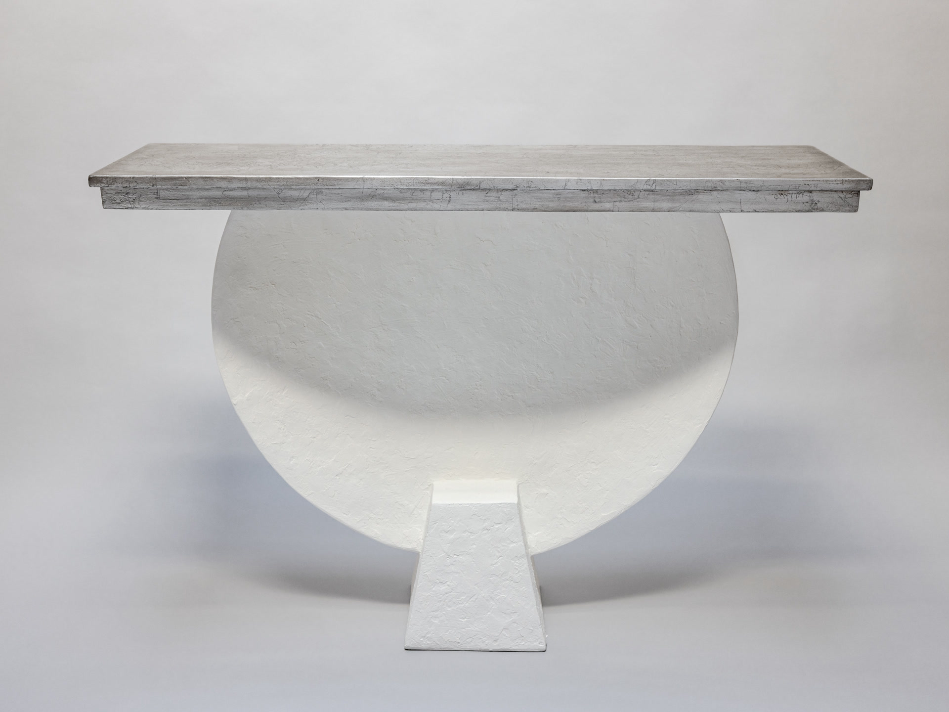 de sousa hughes stephen antonson Shell Console silver gilt top