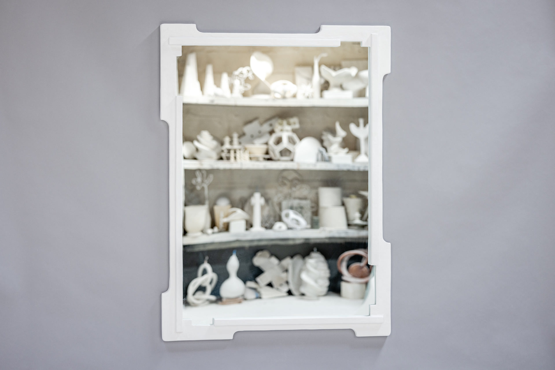 de sousa hughes stephen antonson Victoria Mirror