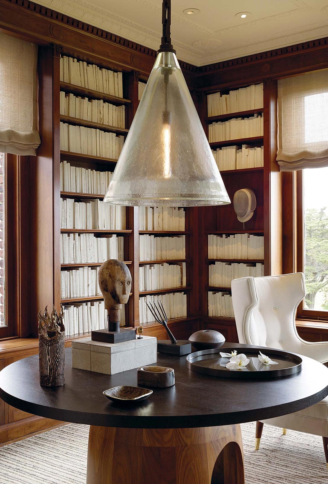 Geoffrey-De-Sousa-San-Francisco-Showhouse-Mattaliano-Conique-Chandelier