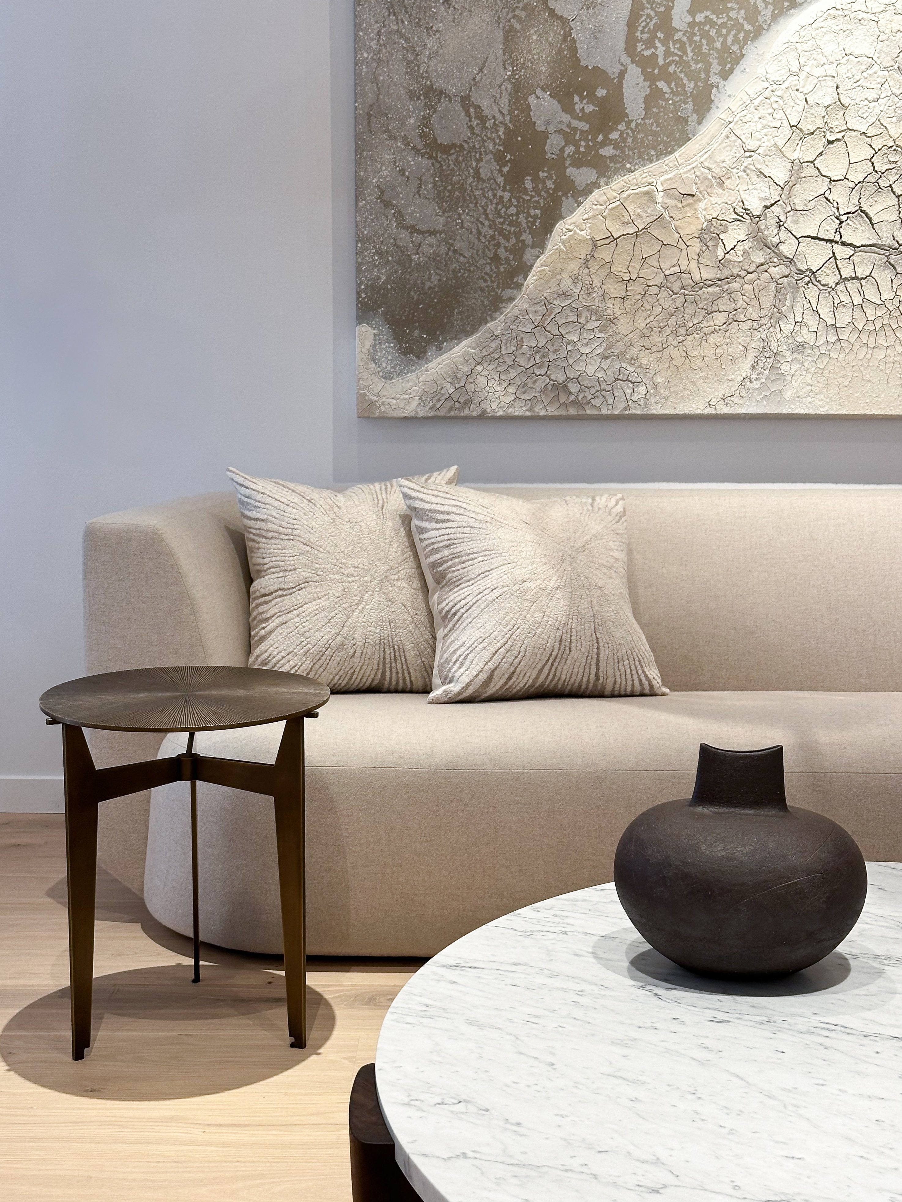 de-sousa-hughes-showroom-kimberly-denman-fog-and-fury