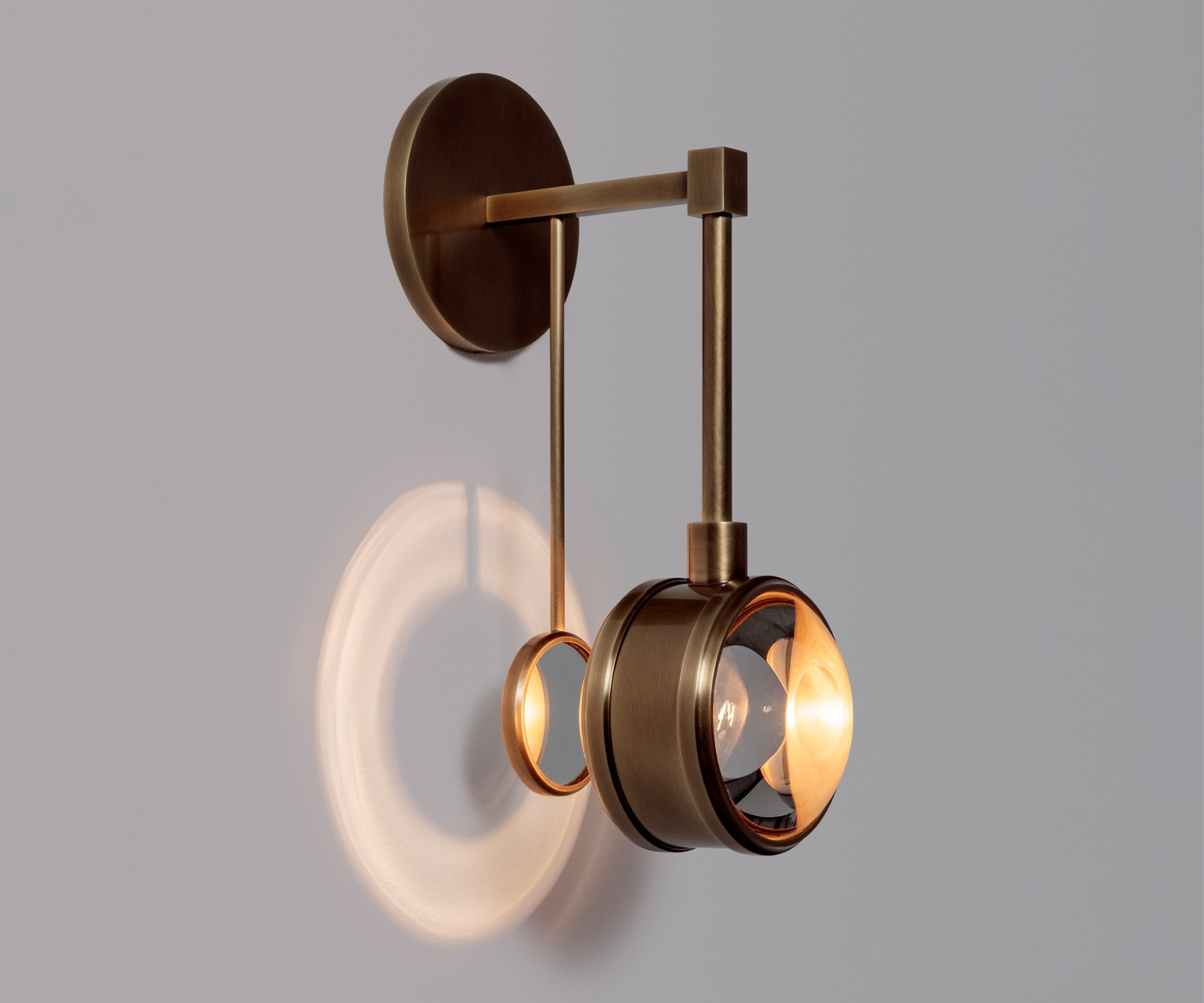de-sousa-hughes-alison-berger-lyra-sconce