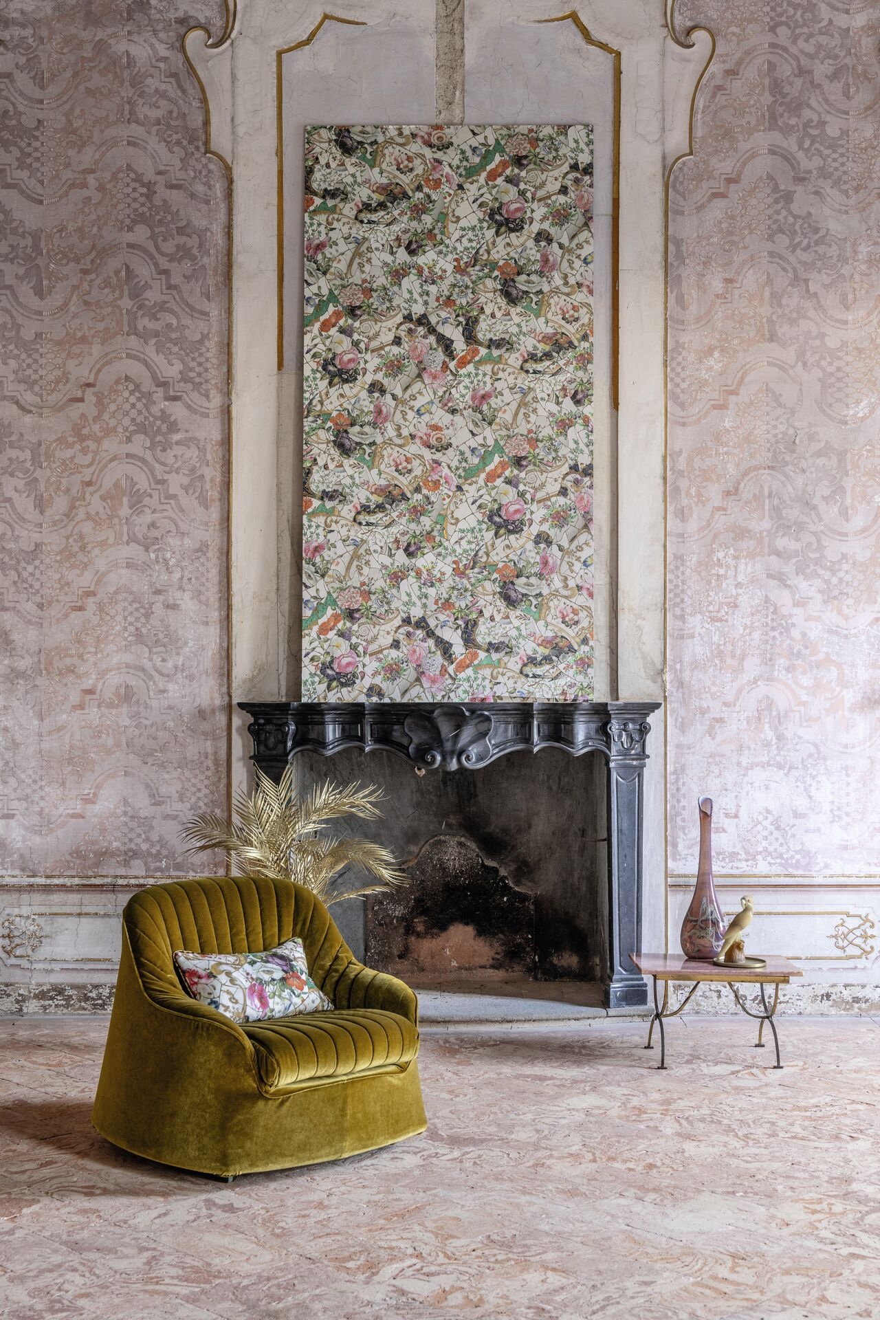 de-sousa-hughes-Carlucci-Cosmic-Kiss (6)