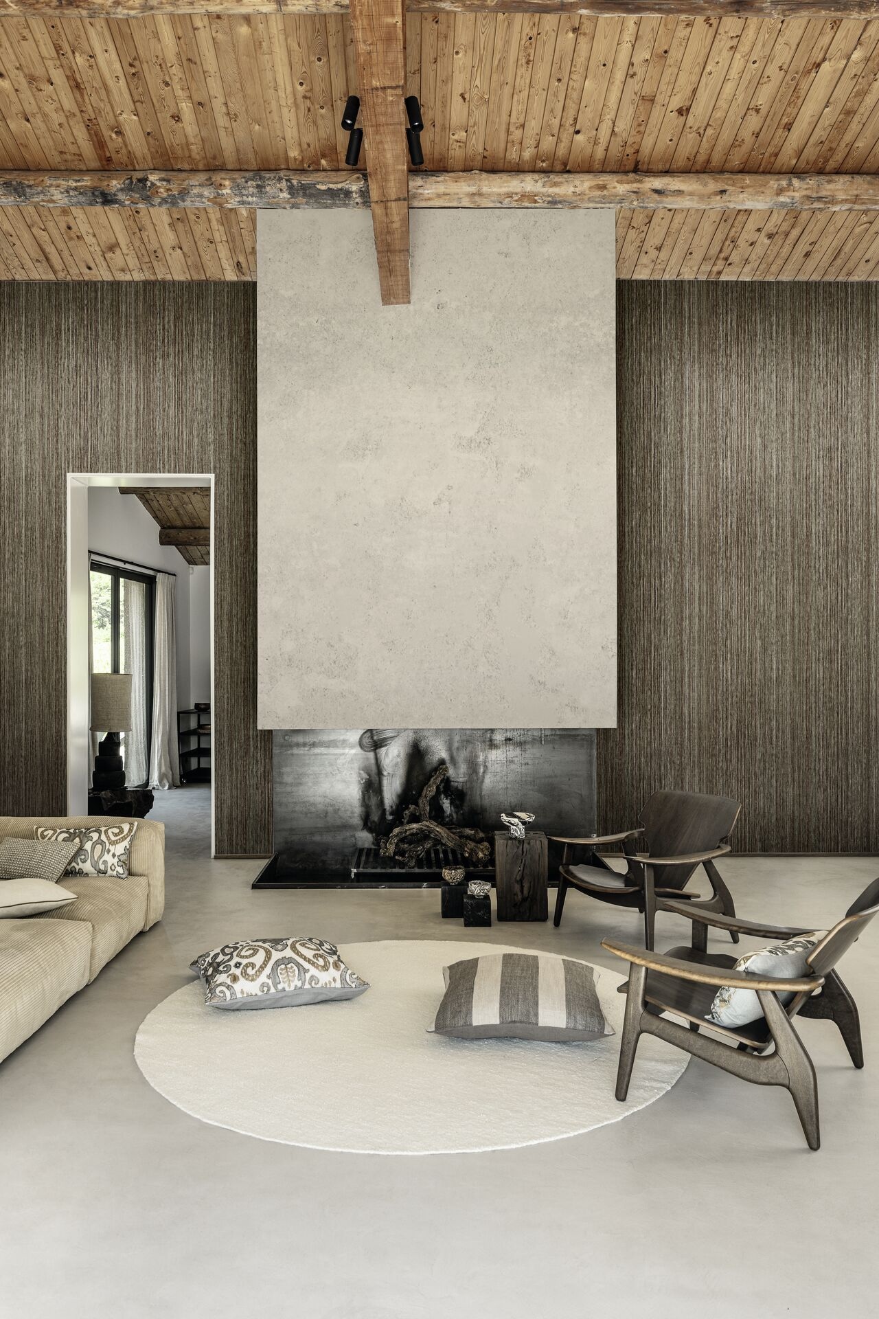 de-sousa-hughes-chivasso-linen-structure-lets-celebrate (1)