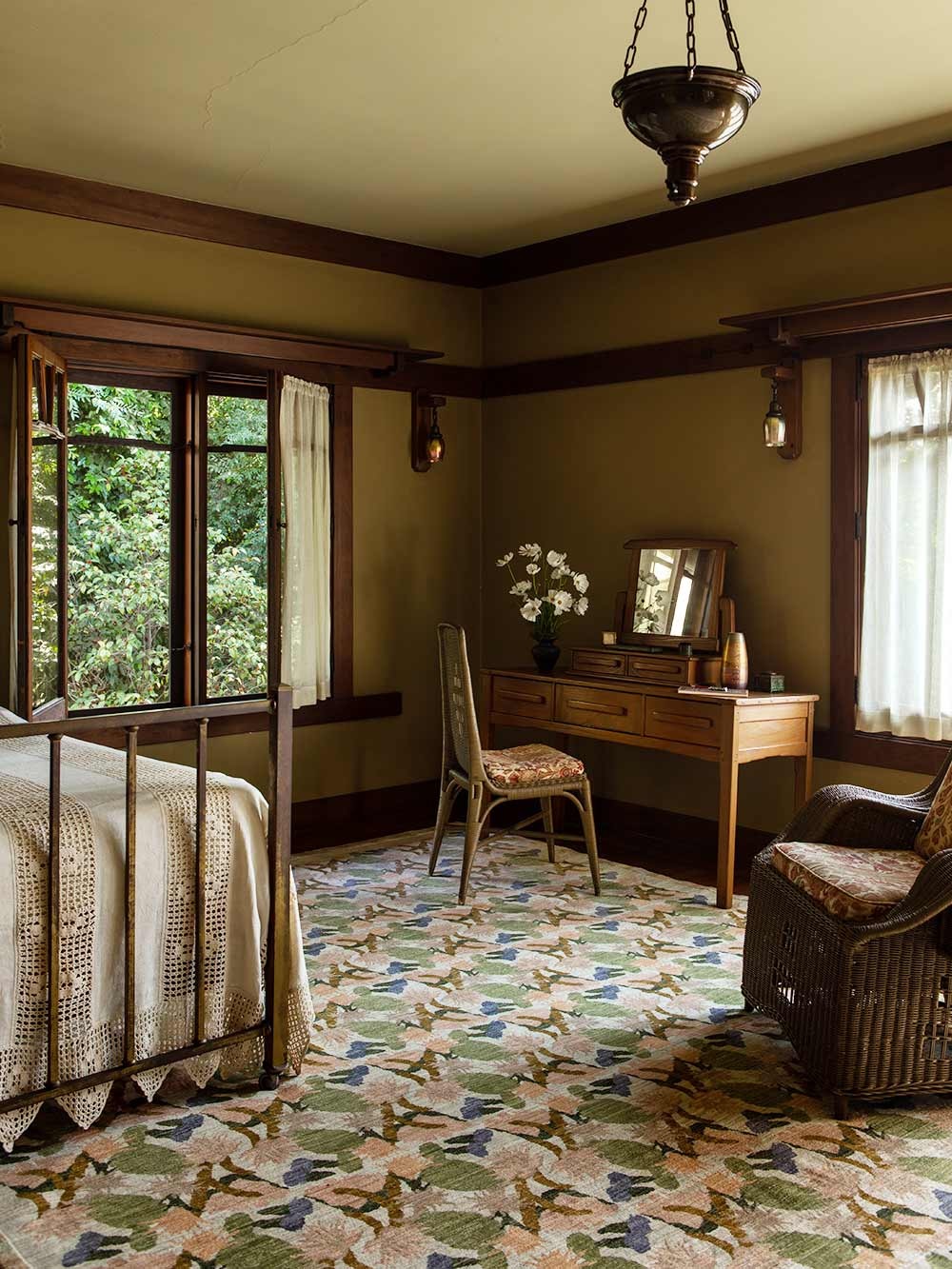 Commune-Christopher-Farr-The-Gamble-House