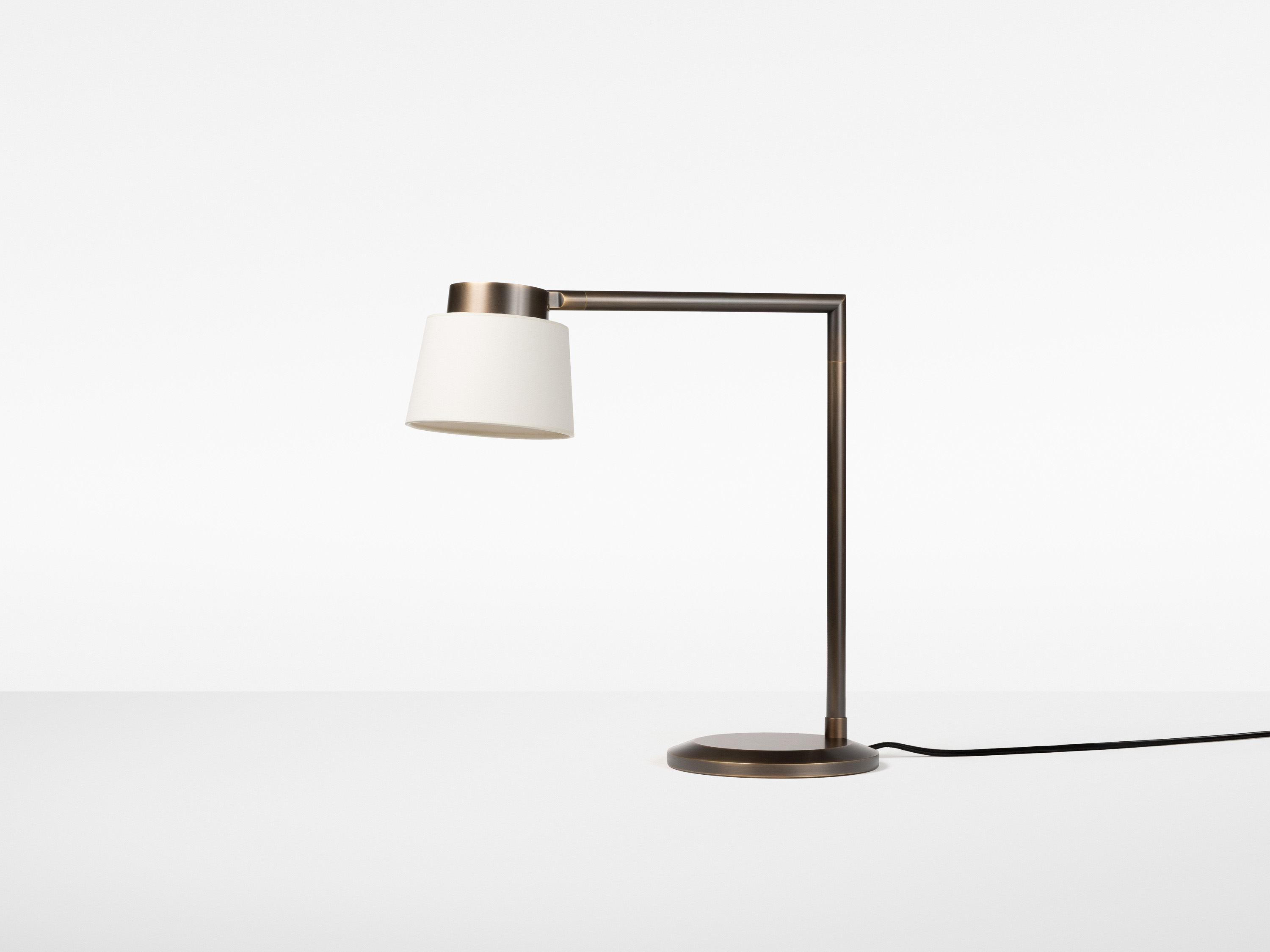 de sousa hughes mark albrecht Bodie DeskLamp Paper BRONZE