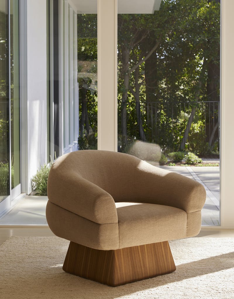 de-sousa-hughes-natasha-baradaran-aura-collection