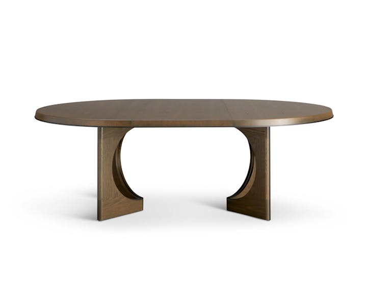 de sousa hughes altura Cameo Round Extension Table straight on