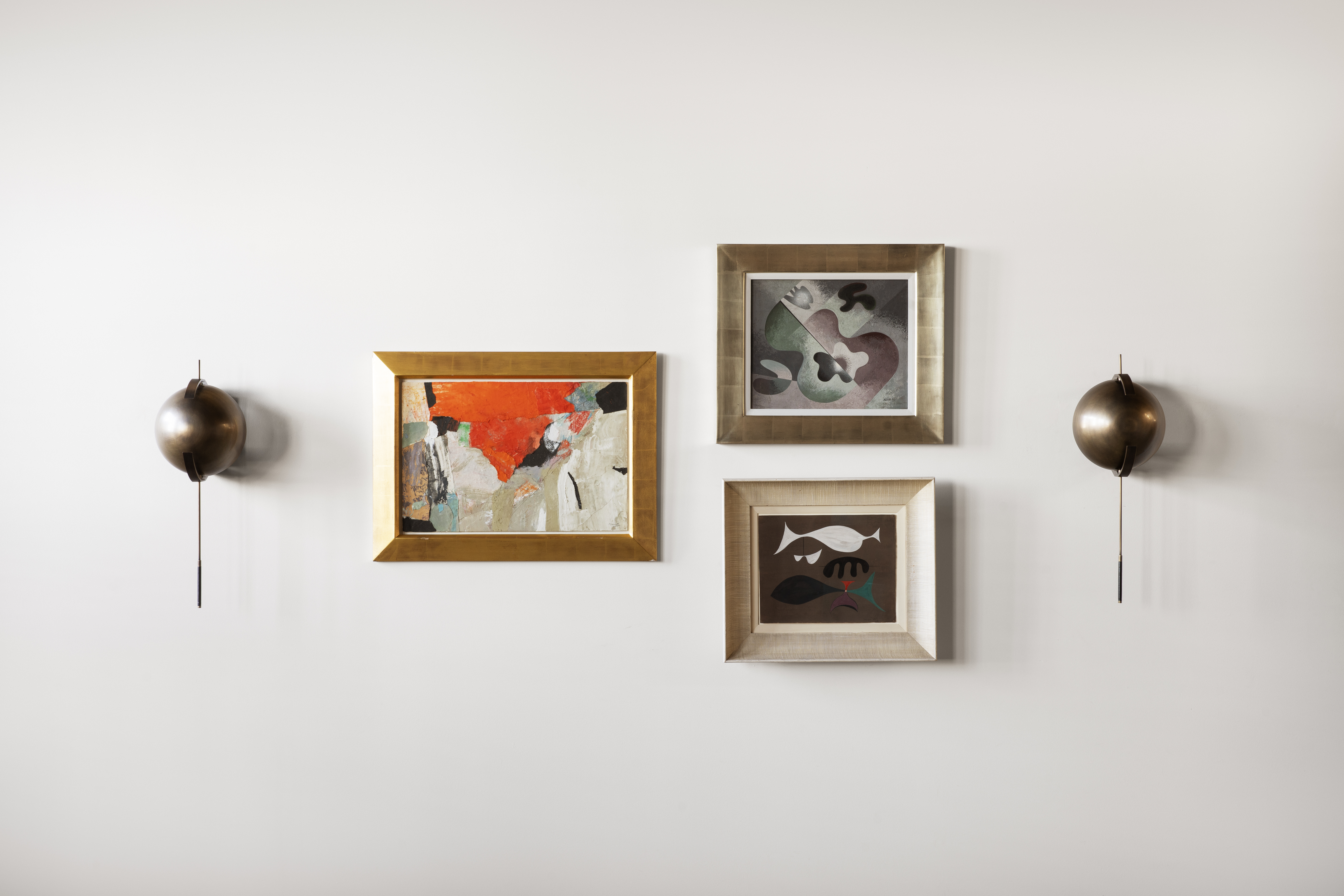 de sousa hughes caste porphyry sconce install shot