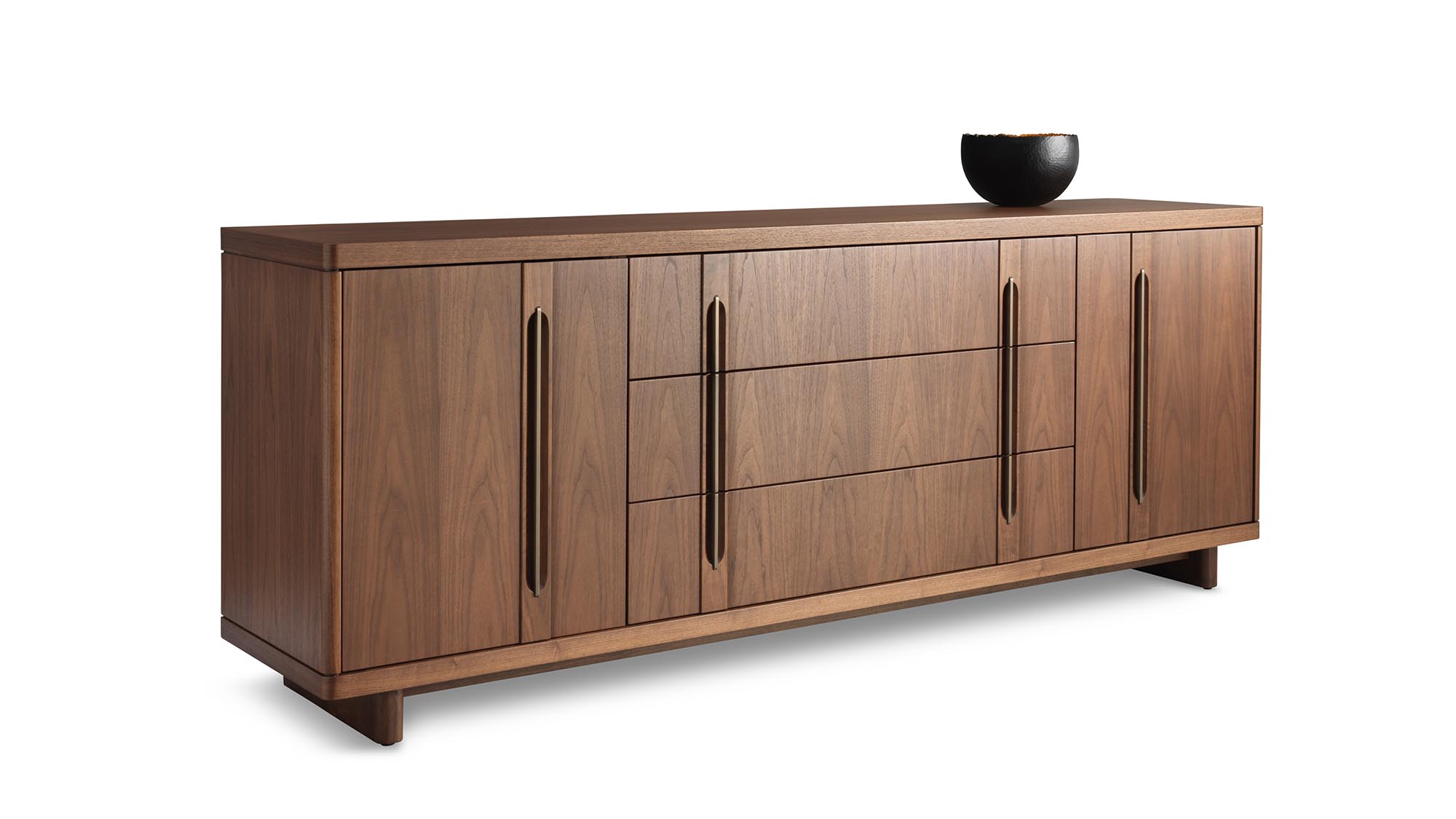 de-sousa-hughes-altura-bruneau-84-credenza-angle