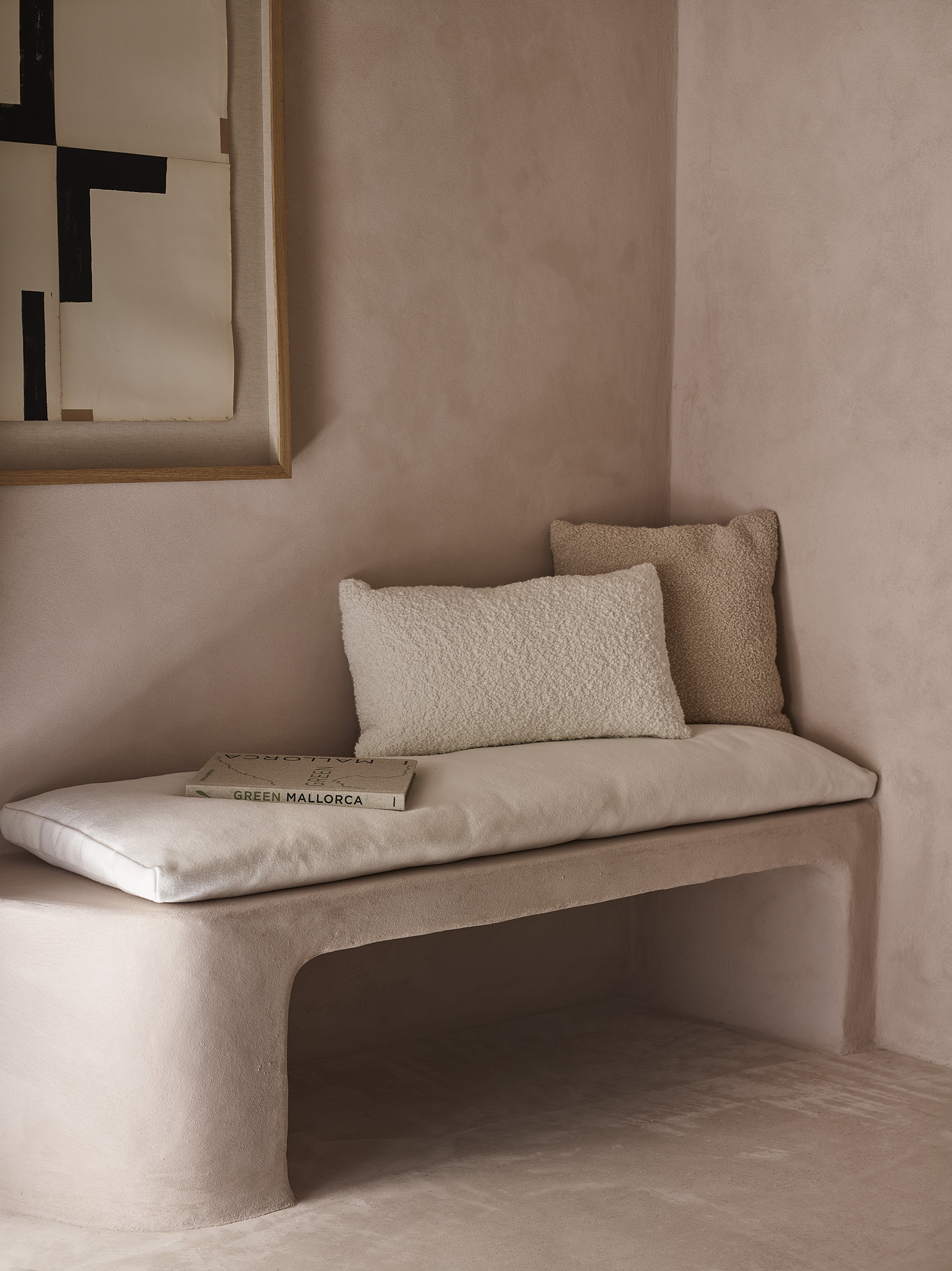 de-sousa-hughes-rosemary-hallgarten-SET_2_BEDROOM_ROCHE_CHALK_643