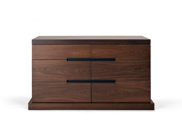 de sousa hughes liaigre cordobes cabinet