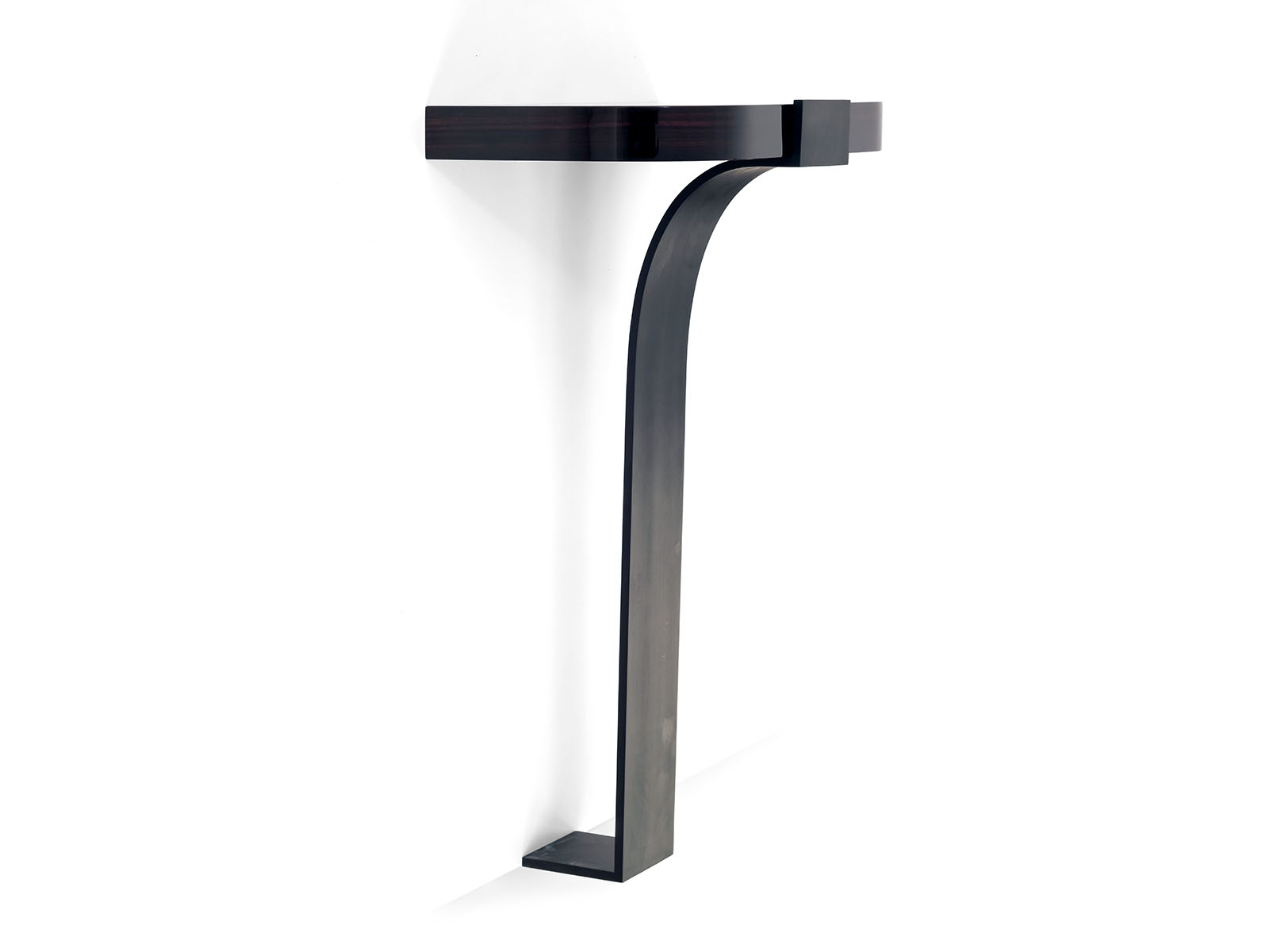 de sousa hughes liaigre grenade console