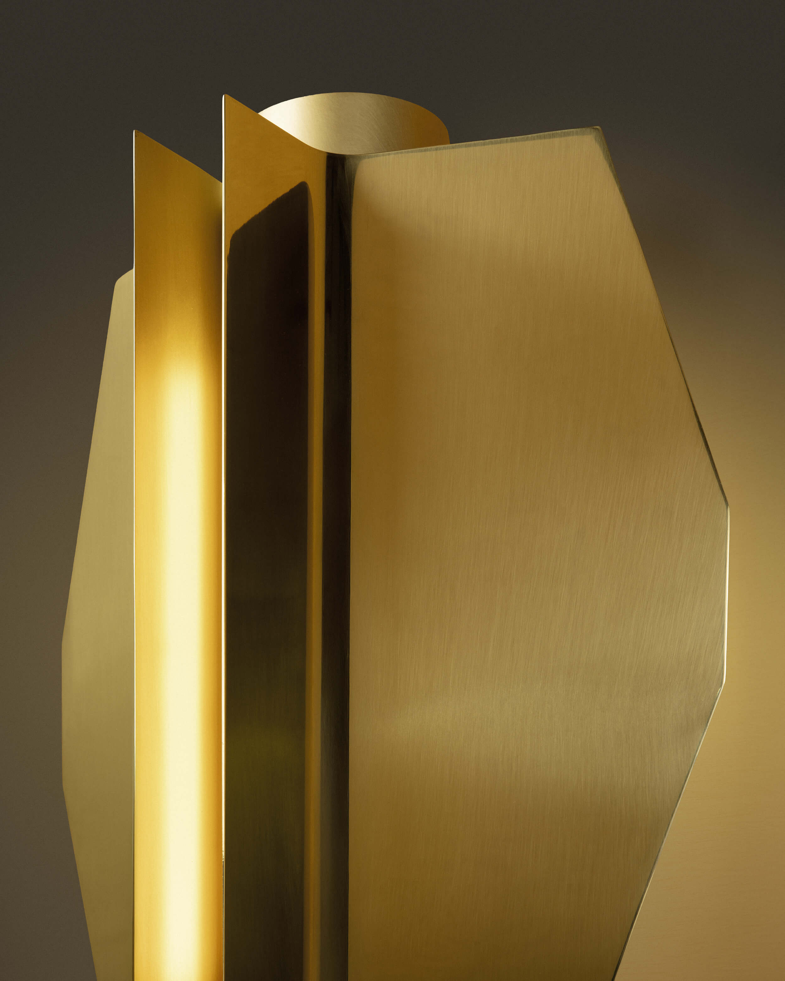 53rpReVYa3uv1 de sousa hughes caste sollid sconce detail 2