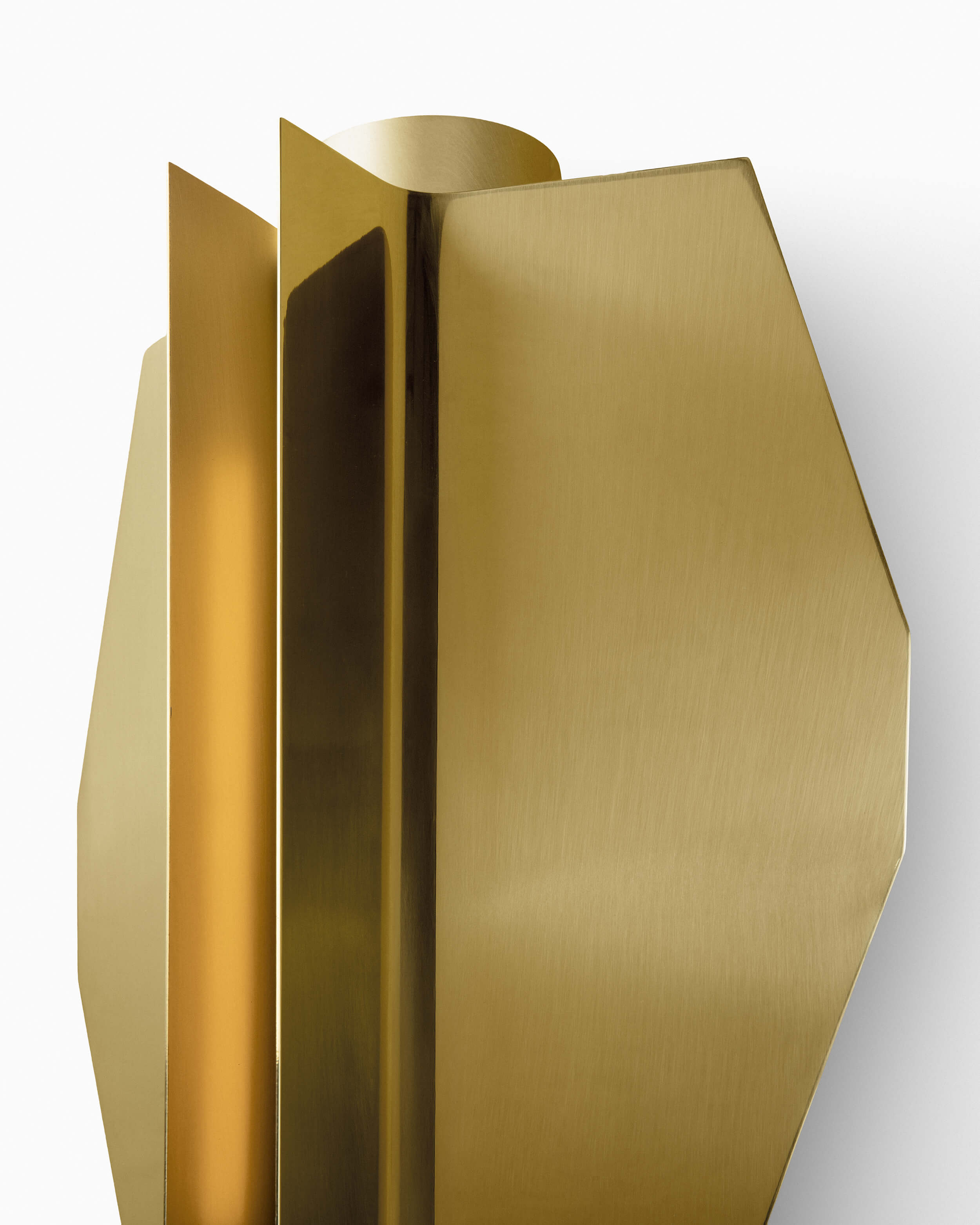 54LpReVYa3uv3 de sousa hughes caste sollid sconce detail