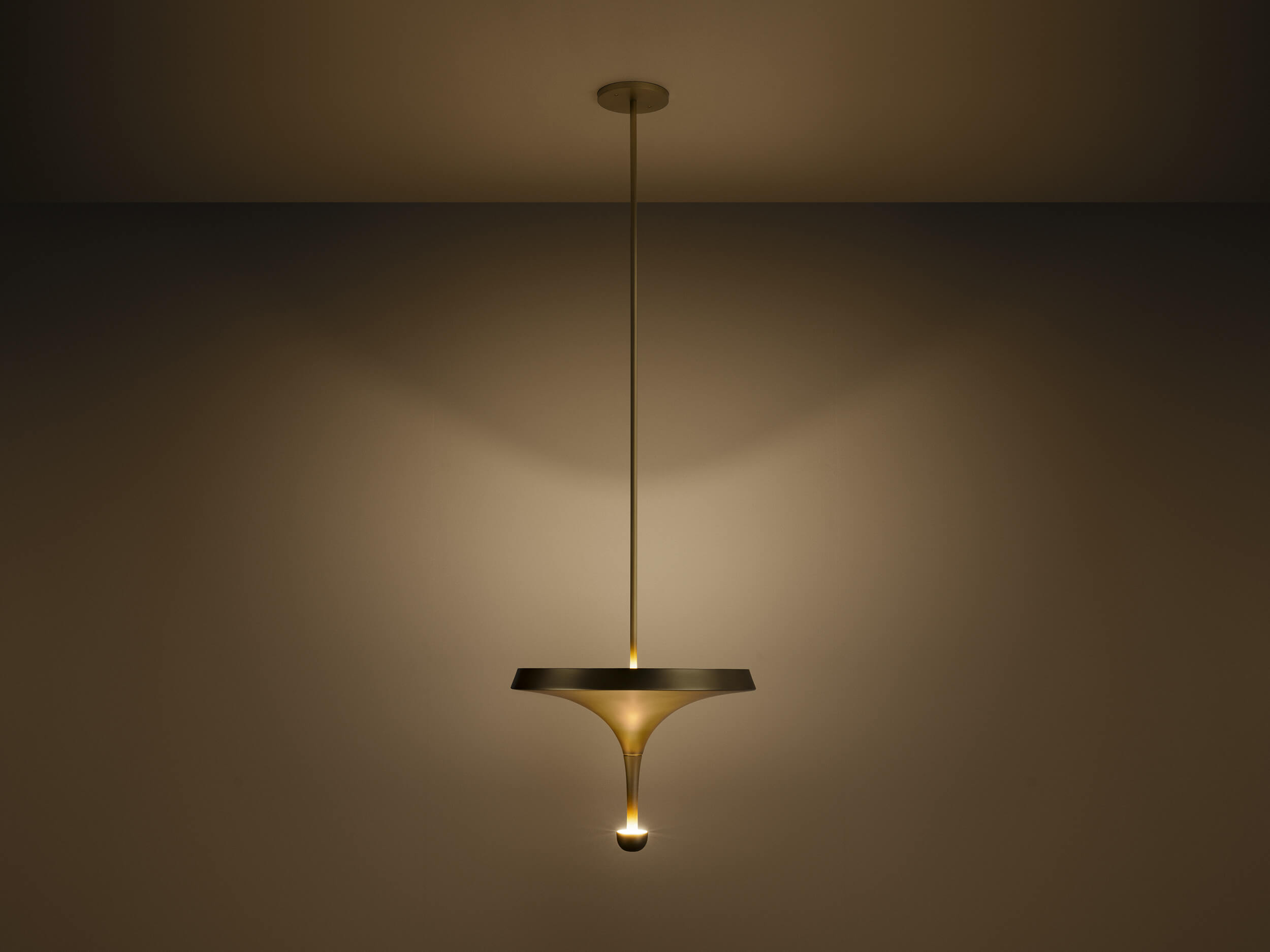 5PrpReVYa3uvo de sousa hughes caste rhodes pendant lit