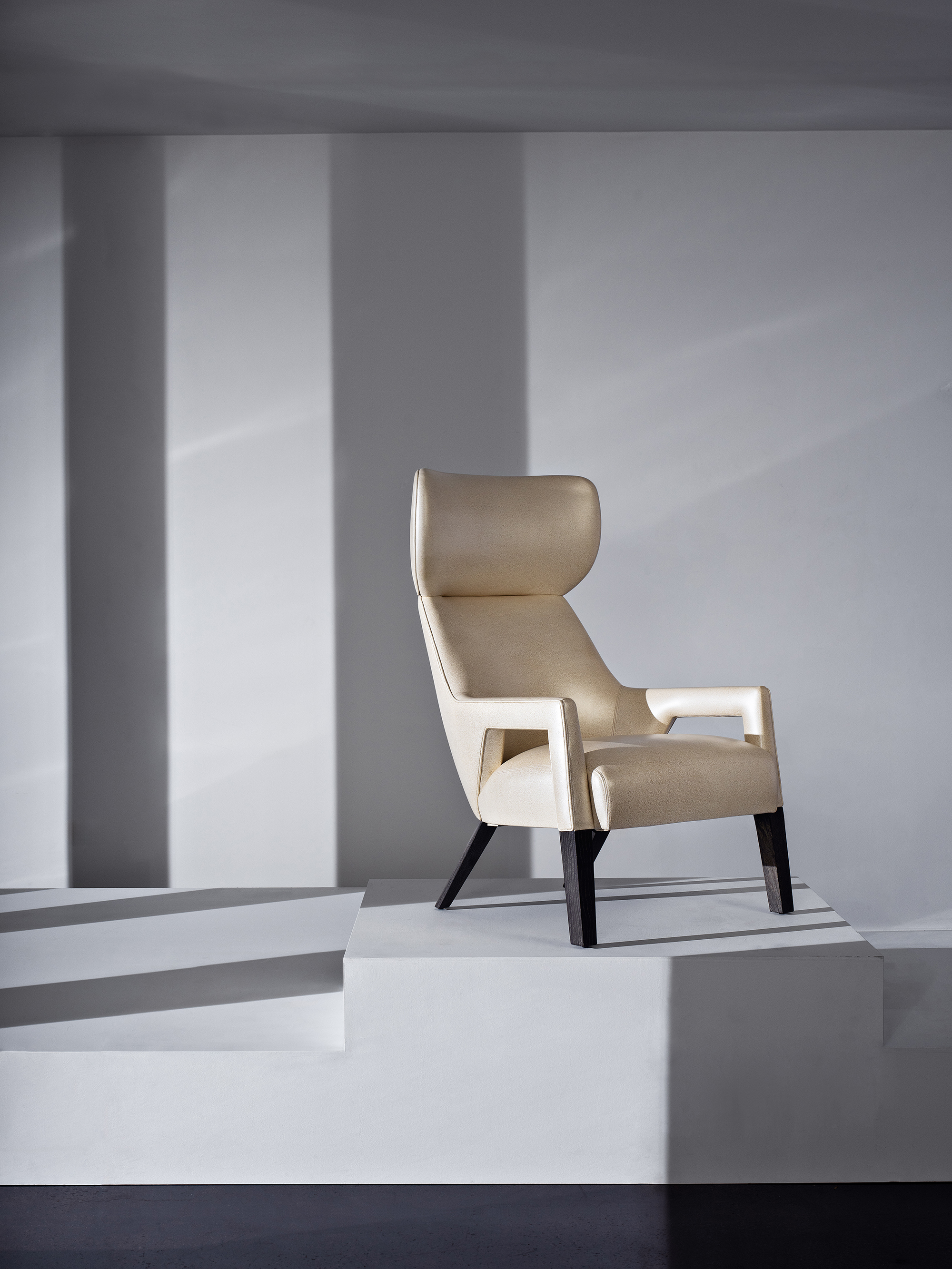 de sousa hughes quintus Zulia Set straight 3 4 view