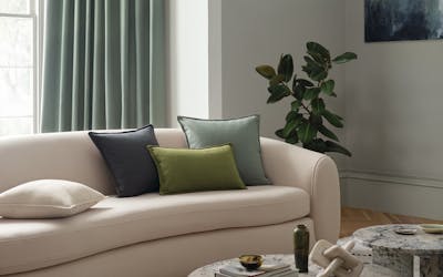 de sousa hughes Romo Elio collection