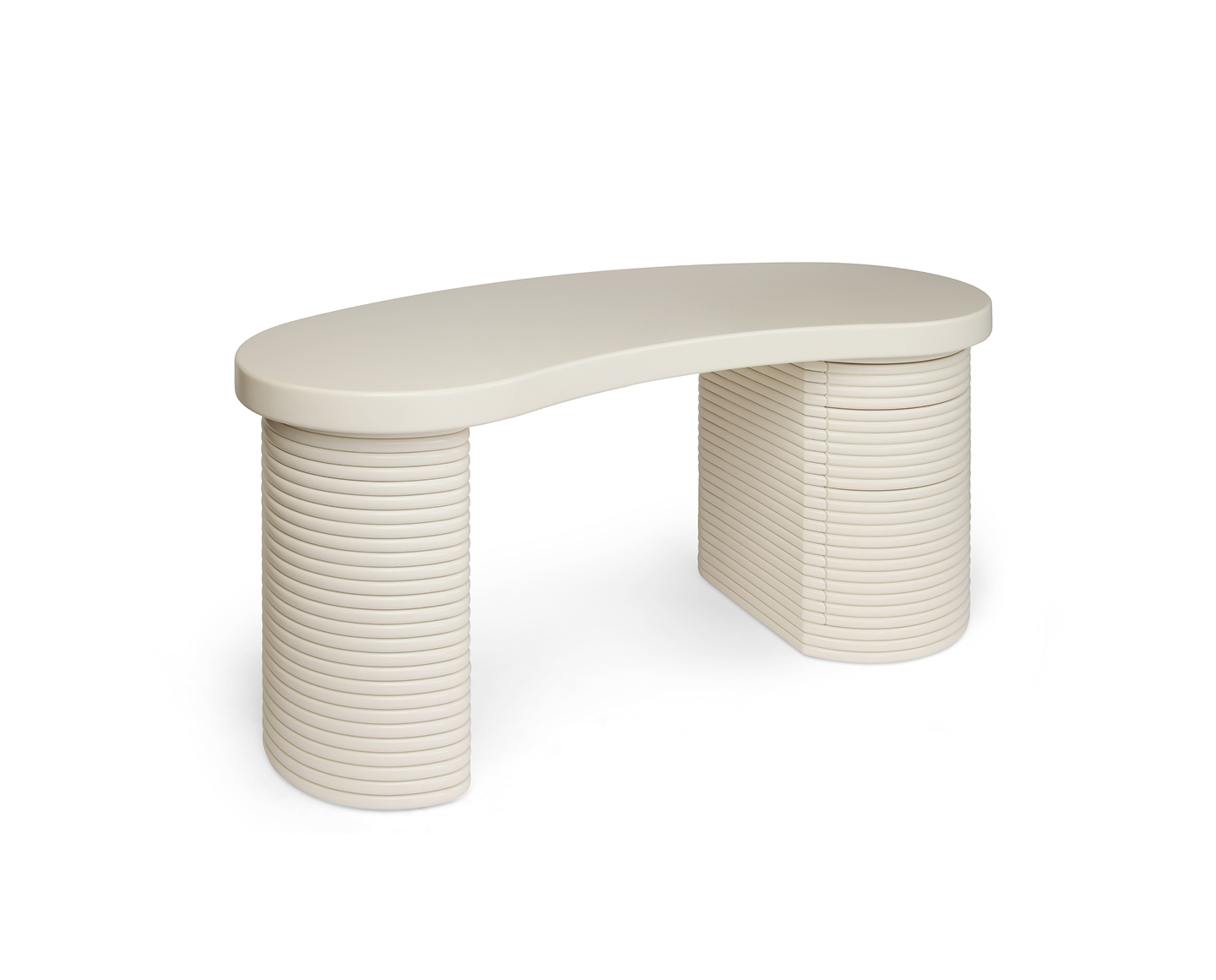 de sousa hughes natasha baradaran Garda Desk angle