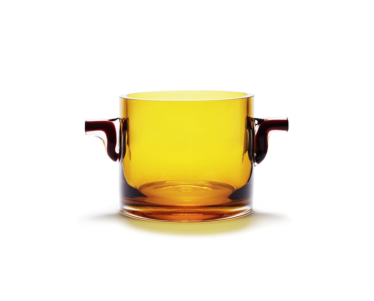 de sousa hughes liaigre coupe vase