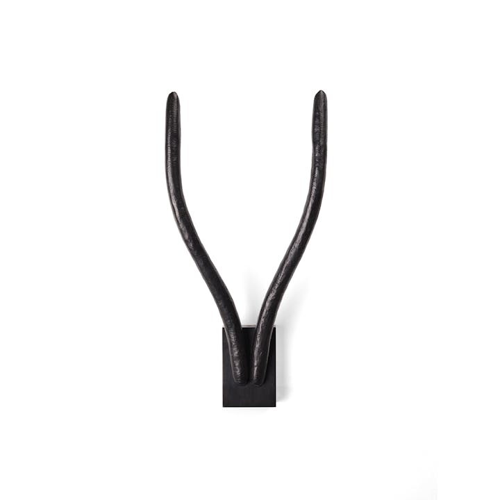 de sousa hughes liaigre Don Sconce front