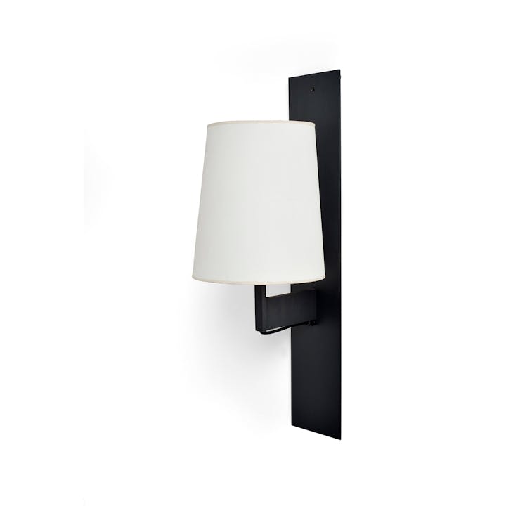 de sousa hughes liaigre Ré Sconce