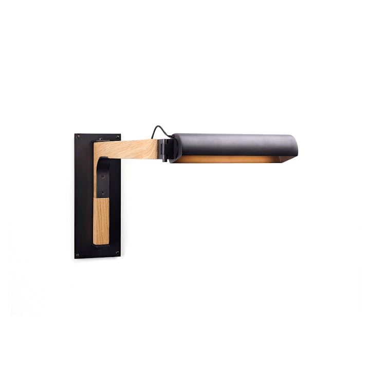 de sousa hughes liaigre Pivot applique