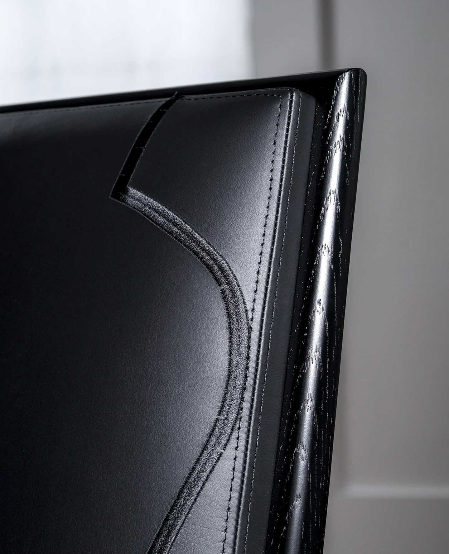 de sousa hughes liaigre infante side chair studio liaigre interior corner detail