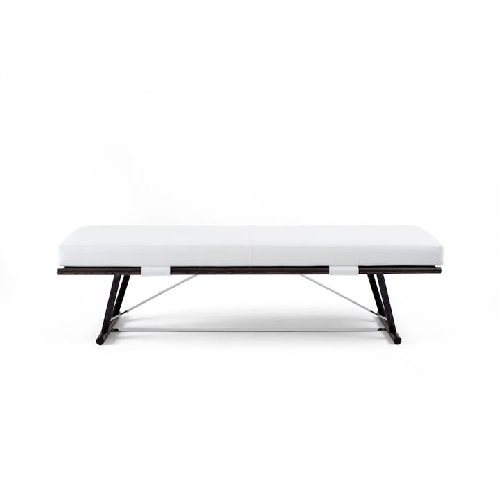 de sousa hughes liaigre touareg bench